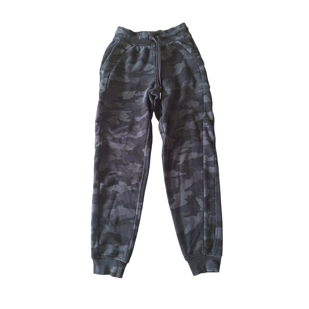 Lululemon‎ Pants Women's Size 2 Black Gray Camo Joggers